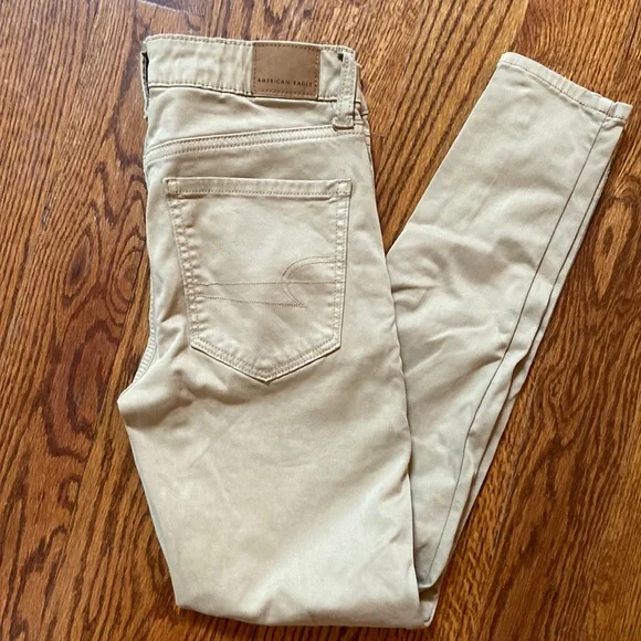 American eagle khaki hot sale jeggings
